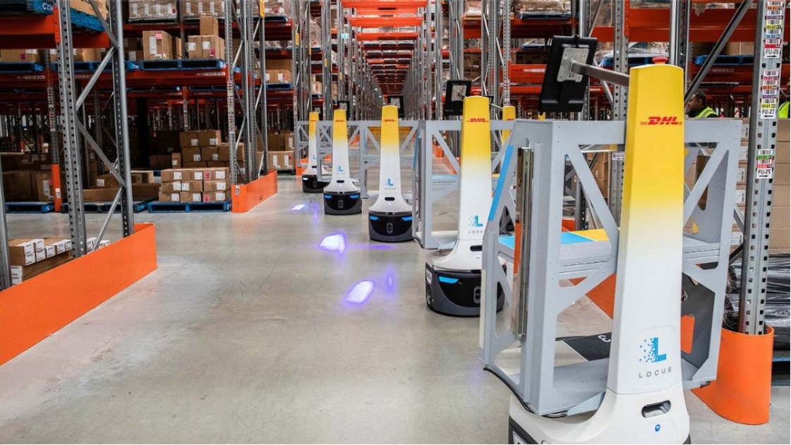 DHL의 물류 창고 자동화 시스템 전경, 이미지 출처 : www.dhl.com 